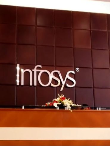Infosys share price