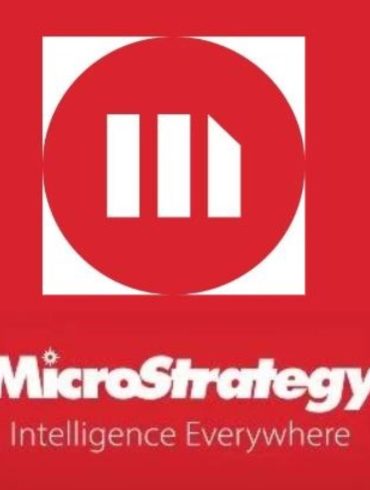 MicroStrategy Stock Price Rally Heats Up As It Opens Up Gap On Bitcoin